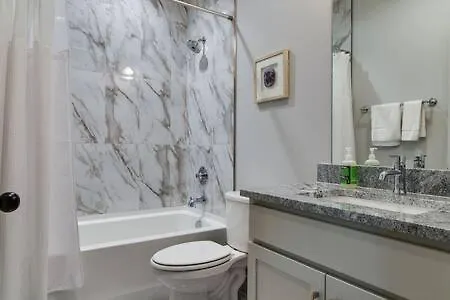 The Cleveland - Chic & Cozy Haven With Garage Villa Nashville Holiday home
